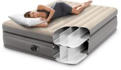 Intex Prime Comfort Luchtbed - Queensize - Ingebouwde Elektrische Pomp -Kampeeruitrusting 1320 1900 64164 inuse 2023 300