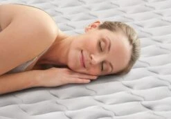 Intex Supreme Air Flow Luchtbed - Queensize - Ingebouwde Elektrische Pomp 16 Intex Supreme Air Flow Luchtbed - Queensize - Ingebouwde Elektrische Pomp -Kampeeruitrusting 1320 1900 64490 inuse3 2020 300