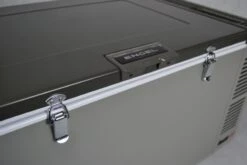 Engel MD60F Compressor Koelbox - 60 Liter -Kampeeruitrusting 1900 2849 md60f verschluss detail