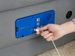 Bestway AlwayzAire Comfort Luchtbed - Queensize - Ingebouwde Elektrische Pomp -Kampeeruitrusting 900 1200 67706 8