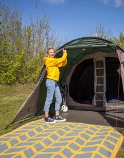 Easy Camp Galaxy 300 Rustic Green Tunneltent - 3 Personen 11 Easy Camp Galaxy 300 Rustic Green Tunneltent - 3 Personen -Kampeeruitrusting mg 9171 1