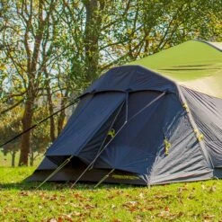Zempire Evo TM V2 Opblaasbare Tent - 4 Persoons -Kampeeruitrusting zempire evo tm v2 opblaasbare tent 21